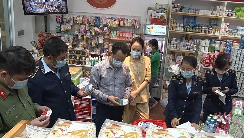 Cơ sở kinh doanh sản phẩm phục vụ trẻ em BabyFamily do Nguyễn Thị T (SN 1985) làm chủ nhưng lại bán thuốc trị Covid-19 nhập lậu