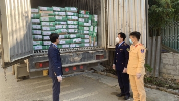 Lạng Sơn: Tạm giữ 14 tấn thịt bò ngoại chưa rõ nguồn gốc