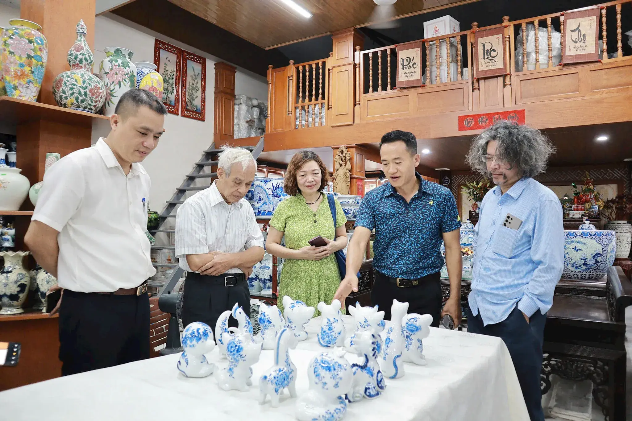 Bát Tràng hướng đến sản phẩm OCOP chất lượng cao, giá trị lớn Bát Tràng hướng đến sản phẩm OCOP chất lượng cao, giá trị lớn