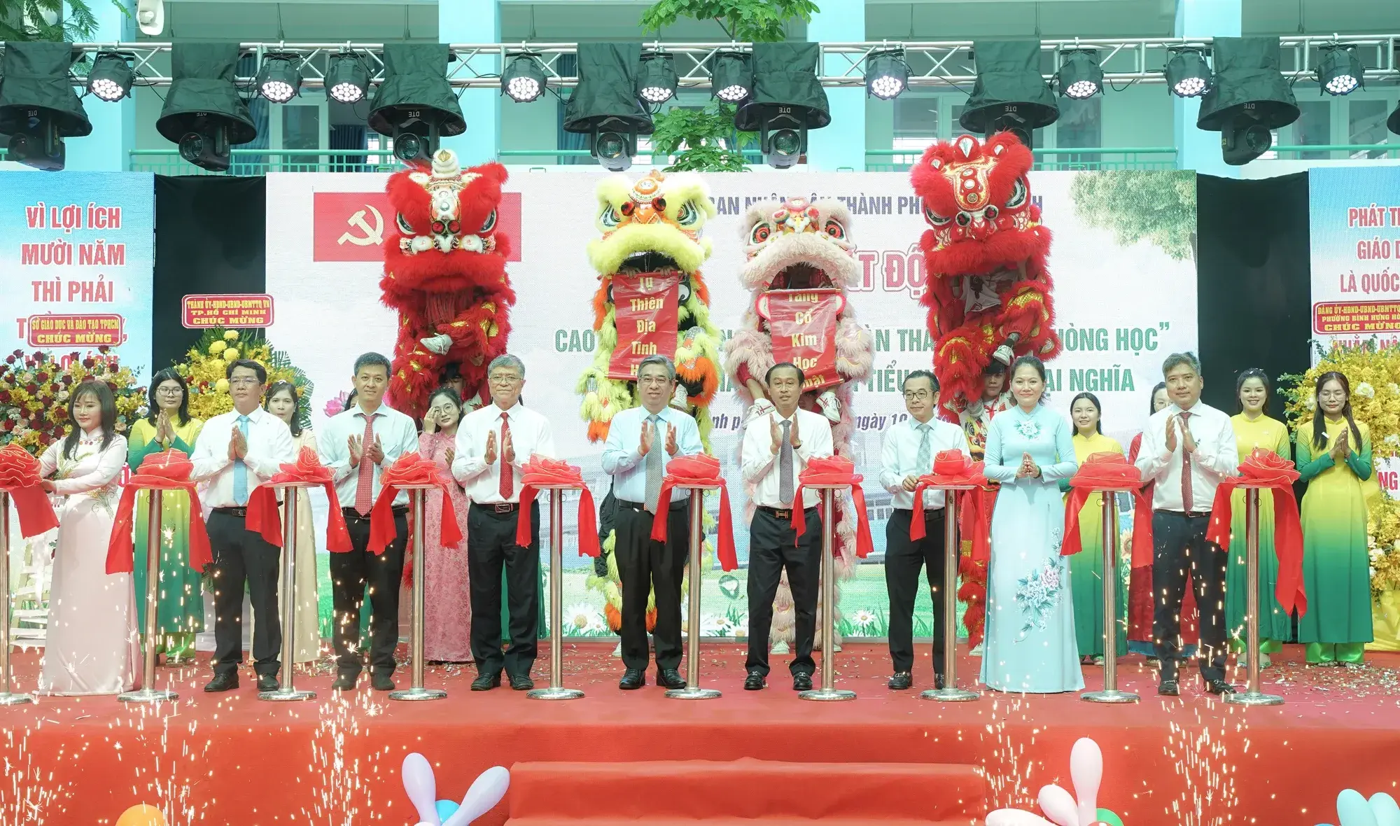 Chính thức khánh thành trường tiểu học 156 tỷ đồng trên khu đất từng là nghĩa trang lớn nhất TP.HCM Chính thức khánh thành trường tiểu học 156 tỷ đồng trên khu đất từng là nghĩa trang lớn nhất TP.HCM