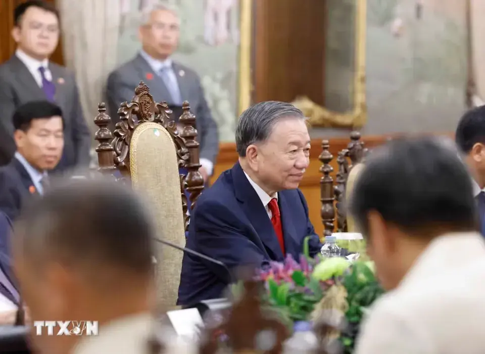 Tổng Bí thư, Chủ tịch nước Tô Lâm hội đàm với Tổng thống Philippines Ferdinand Romualdez Marcos Jr- Ảnh 2. Tổng Bí thư, Chủ tịch nước Tô Lâm hội đàm với Tổng thống Philippines Ferdinand Romualdez Marcos Jr- Ảnh 2.