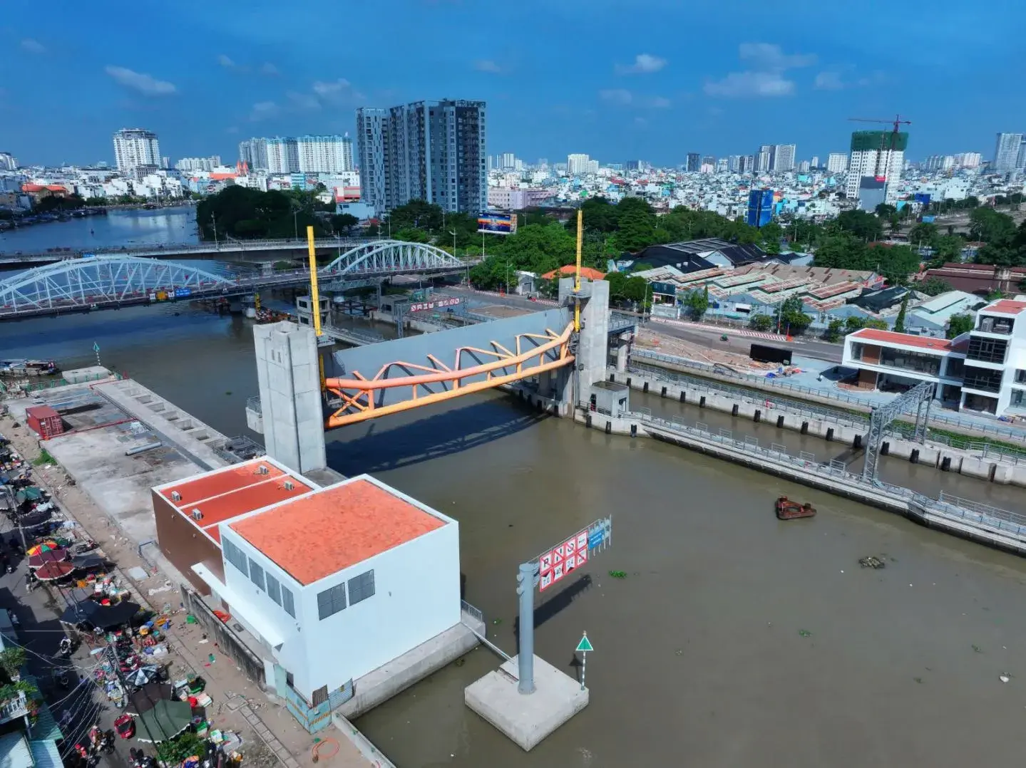Địa phương tăng tốc 3 tháng cuối năm, cam kết đạt mục tiêu tăng trưởng hai con số- Ảnh 3.