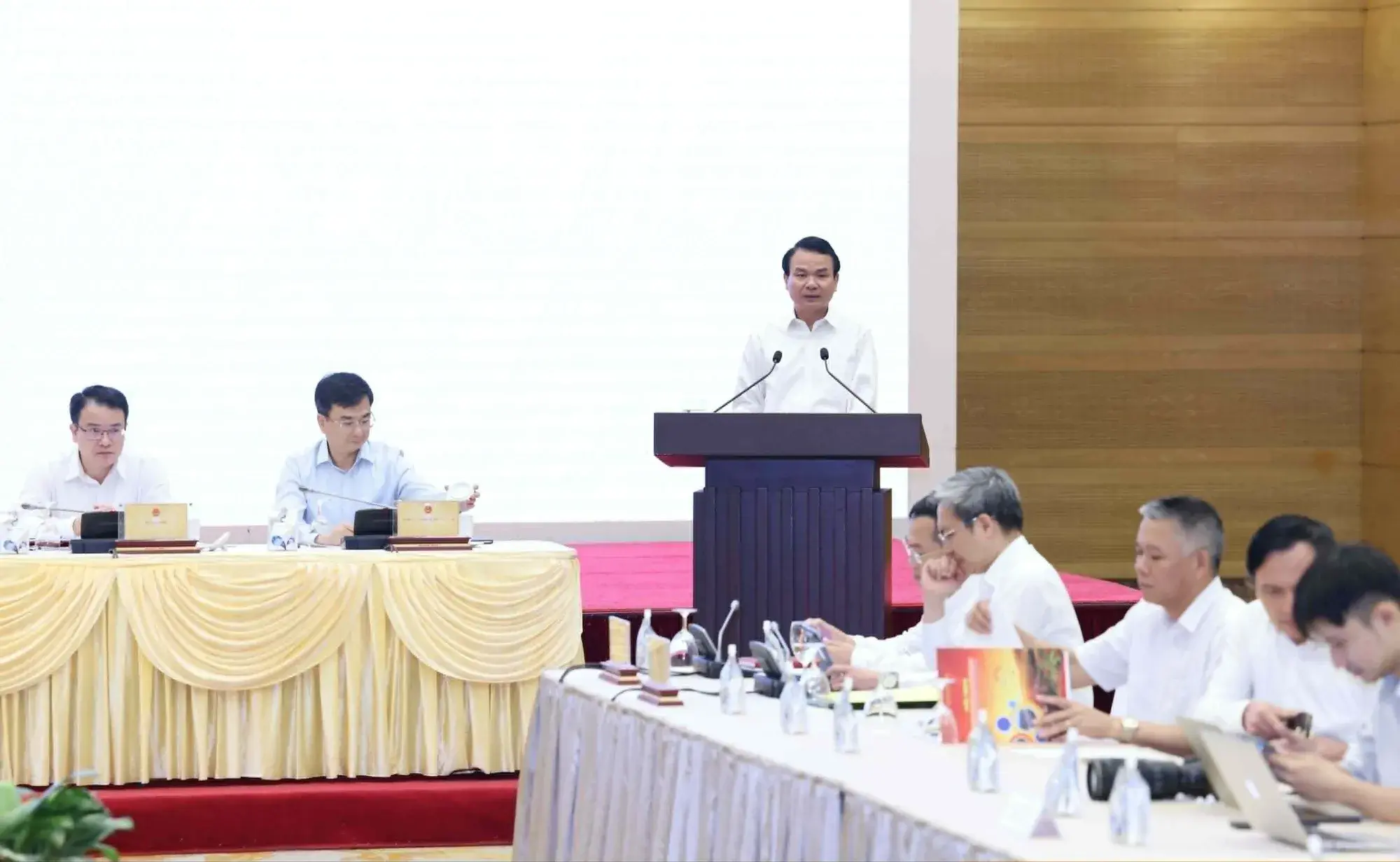 Họp báo Chính phủ thường kỳ tháng 6: KTXH duy trì đà tăng trưởng tích cực trên hầu hết các lĩnh vực- Ảnh 3.