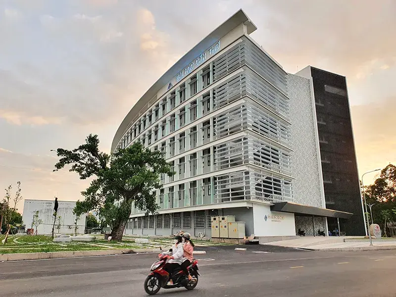Sáp nhập Trường Cao đẳng Luật Miền Nam vào Đại học Cần Thơ - Báo Cần Thơ  Online