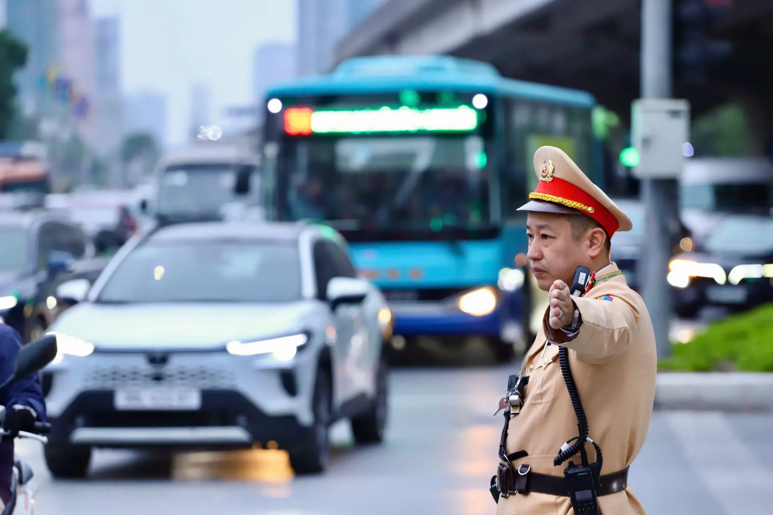 CSGT Hà Nội triển khai lực lượng phục vụ sơ duyệt, diễn tập phương án bảo  vệ Đại hội XIV