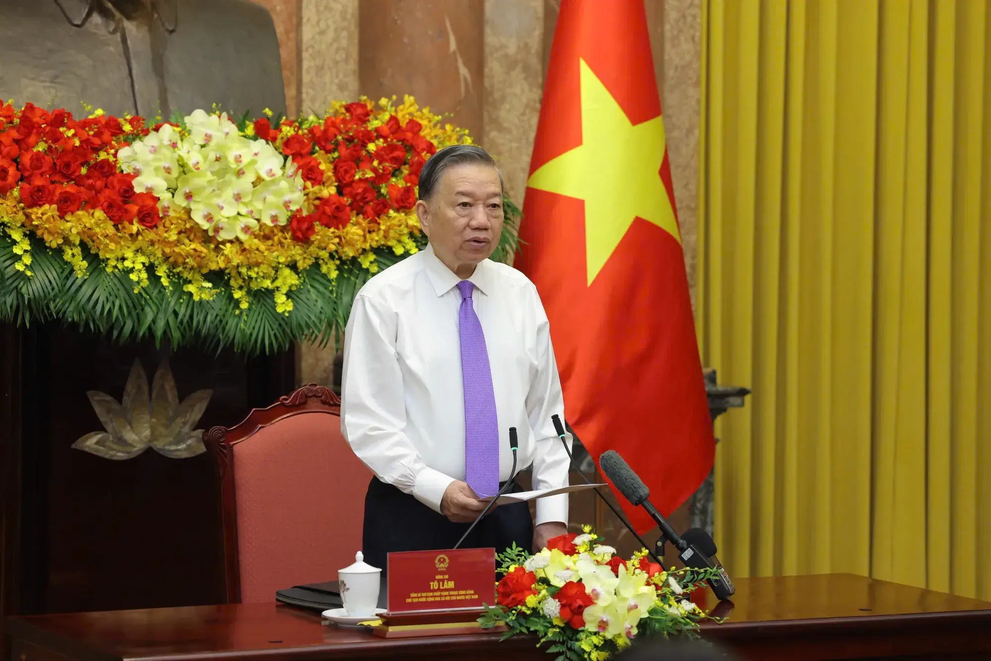 Phát biểu của Tổng Bí thư, Chủ tịch nước Tô Lâm tại buổi gặp mặt 100 tấm gương tiêu biểu của Chương trình "Việc tử tế"- Ảnh 1. Phát biểu của Tổng Bí thư, Chủ tịch nước Tô Lâm tại buổi gặp mặt 100 tấm gương tiêu biểu của Chương trình "Việc tử tế"- Ảnh 1.