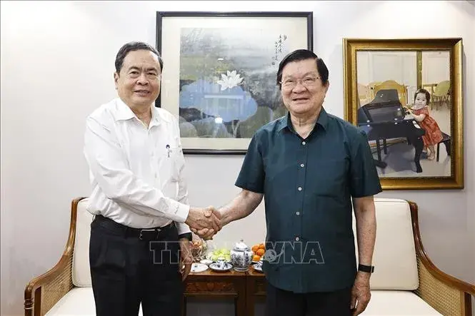 Chủ tịch Quốc hội Trần Thanh Mẫn thăm, chúc Tết nguyên lãnh đạo Đảng, Nhà nước- Ảnh 2.