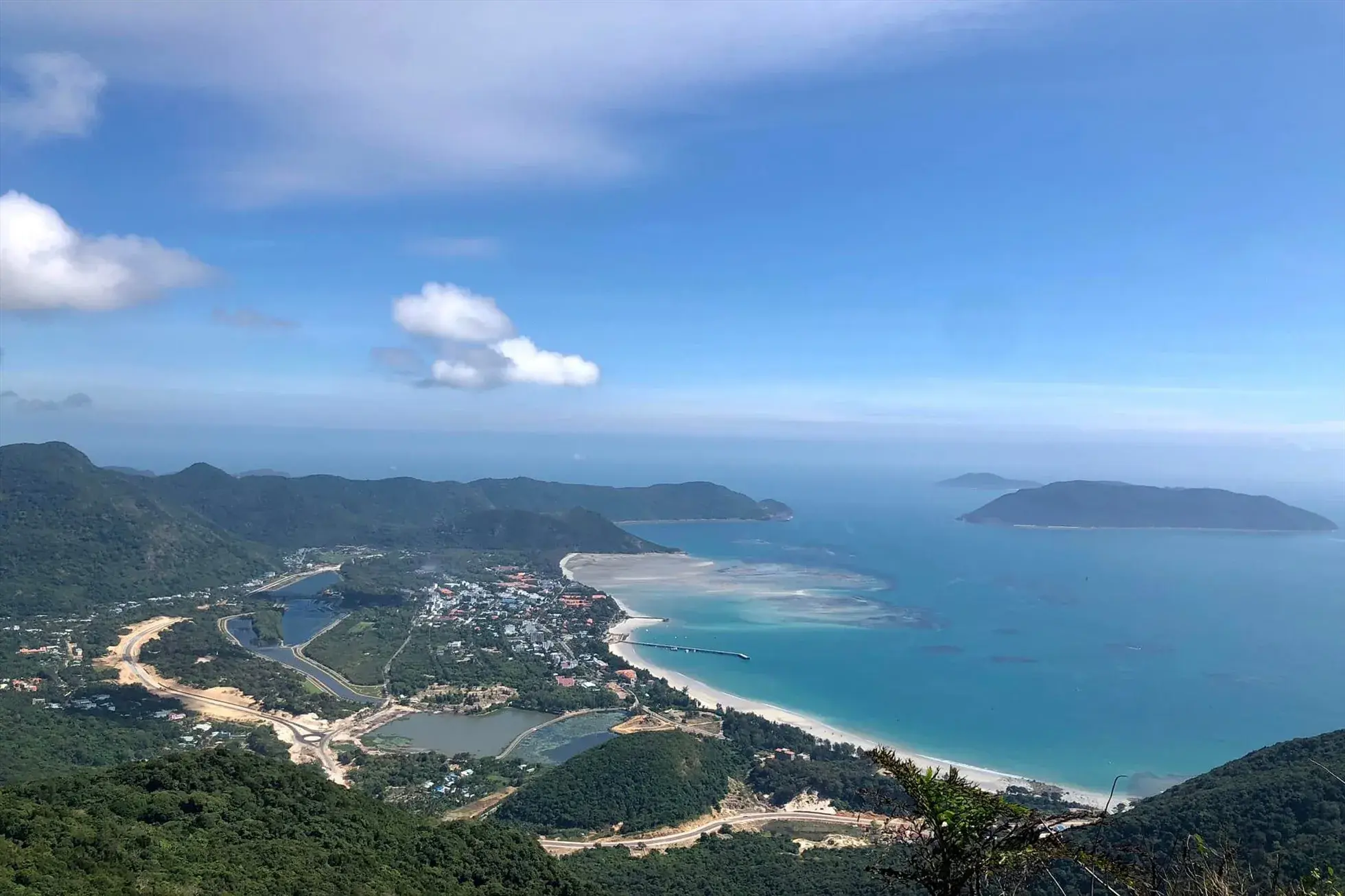 Những tuyến khám phá bãi tắm trên đảo Côn Sơn, Côn Đảo