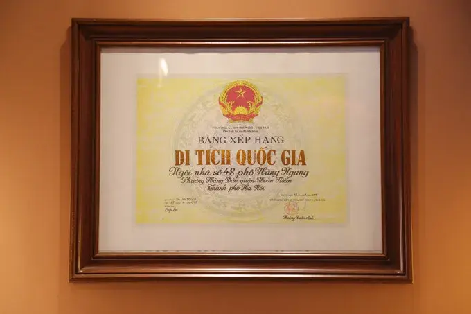 Căn nhà cổ đã được Bộ Văn hóa, Thể thao và Du lịch công nhận là Di tích quốc gia và là một hệ thống chi nhánh của Bảo tàng Hồ Chí Minh vào năm 1979. Ảnh: PV