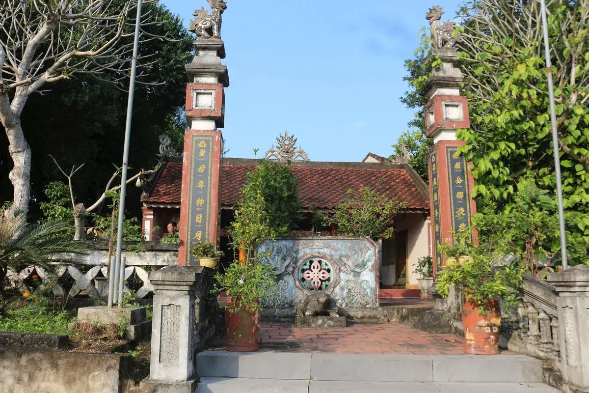 Ngôi làng duy nhất Việt Nam sở hữu 3 di sản được UNESCO ghi danh: Được mệnh danh là nơi 'con nít ít hơn Tiến sĩ', có 8 thắng tích nổi tiếng