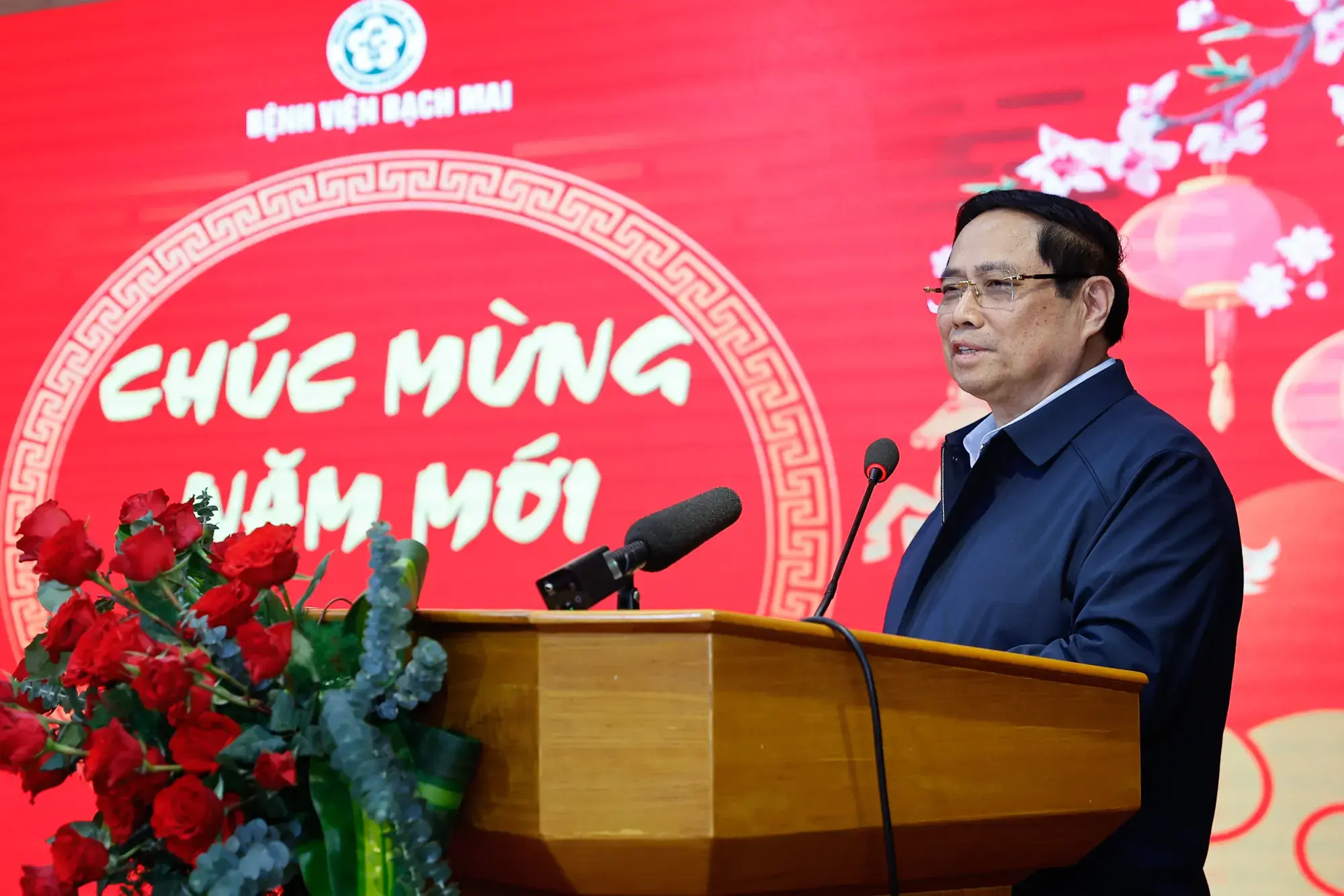 Thủ tướng: Phát huy vai trò các bệnh viện tuyến cuối 'giành giật sự sống, là hy vọng lớn nhất của người bệnh'- Ảnh 5.