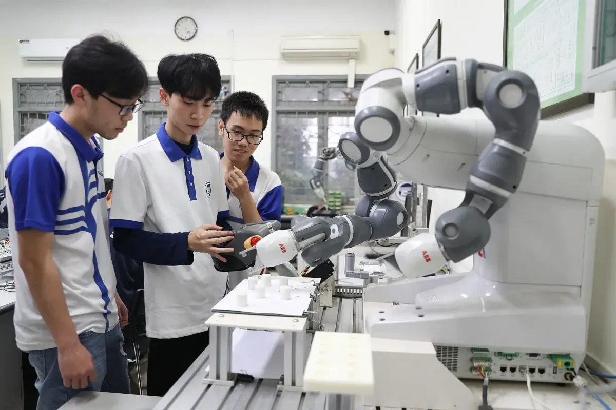 Khát vọng hùng cường và tầm nhìn mới về đại học- Ảnh 4. Khát vọng hùng cường và tầm nhìn mới về đại học- Ảnh 4.