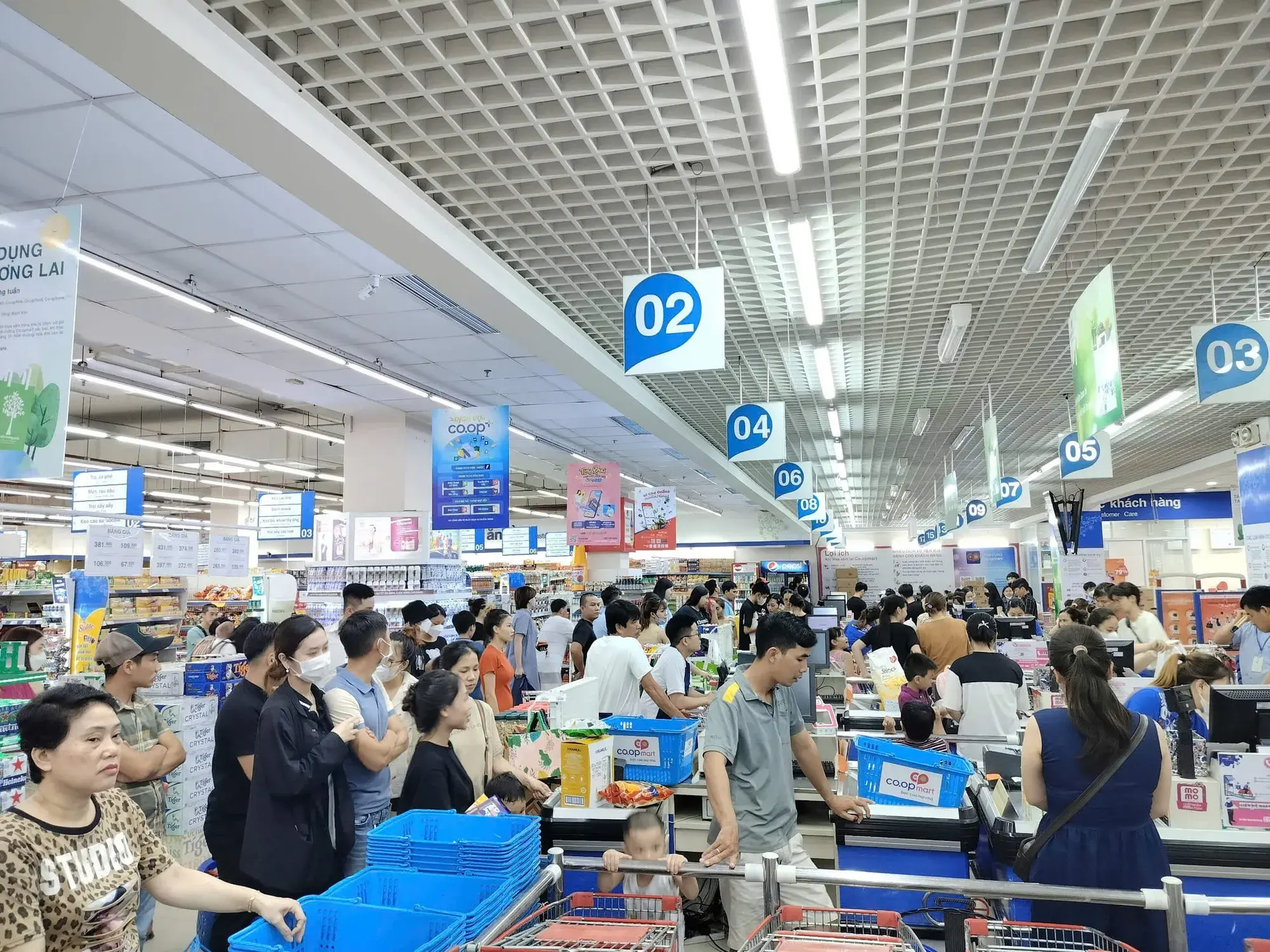 Phó Thủ tướng Thường trực Phạm Gia Túc: Phát triển thị trường trong nước thành điểm tựa quan trọng cho tăng trưởng- Ảnh 3. Phó Thủ tướng Thường trực Phạm Gia Túc: Phát triển thị trường trong nước thành điểm tựa quan trọng cho tăng trưởng- Ảnh 3.