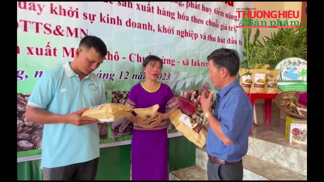 Gia Lai: Ra mắt sản phẩm “Măng khô – Chuối rừng” của xã Ia Kreng Gia Lai: Ra mắt sản phẩm “Măng khô – Chuối rừng” của xã Ia Kreng